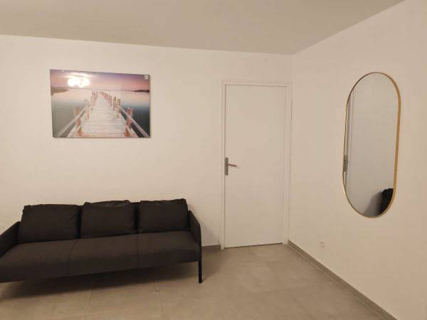 Colocation / Appartement 6 pièces de 95 m², Créteil, Allee Jean de la Bruyere / Photo 2