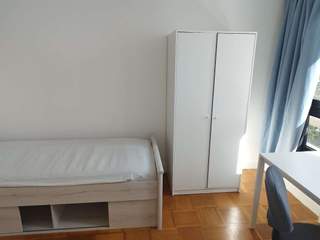 Colocation / 6 rooms apartment · 80 m², Massy, Allee Rene Leriche