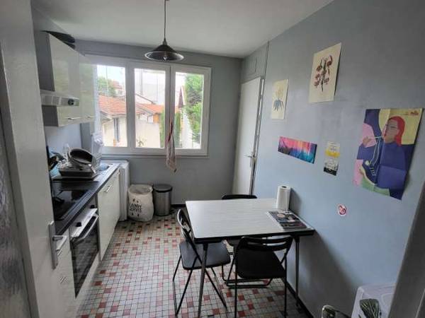 Colocation / Appartement 4 pièces de 65 m², Lyon, Rue Saint Romain / Photo 2