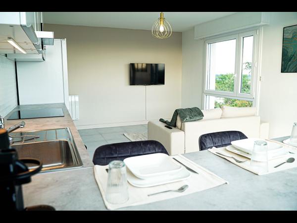 Colocation / Appartement 4 pièces de 78 m², Évry-Courcouronnes / Photo 2