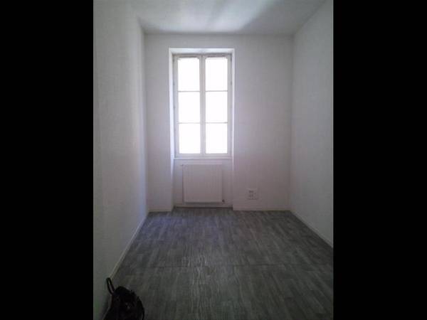 Location / Appartement 3 pièces de 41 m², Grenoble, Rue Brocherie / Photo 2