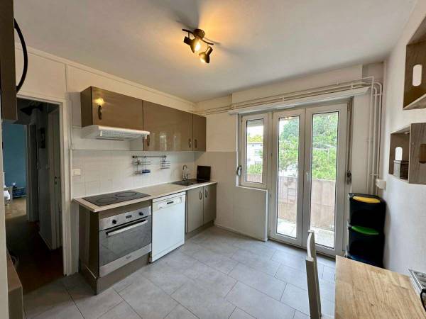 Chambre pour étudiant / Appartement 5 pièces de 83 m², Mulhouse, Rue Jean-Baptiste Schacre / Photo 2