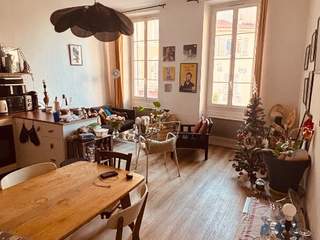 Sublet / 1-bedroom flat · 45 m², Marseille, Rue d'Aubagne