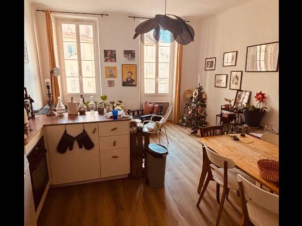 Sous-location / Appartement 1 pièce de 45 m², Marseille, Rue d'Aubagne / Photo 8