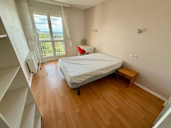 Colocation / Appartement 2 pièces de 9 m², Rennes, Rue du Bourbonnais / Photo 2
