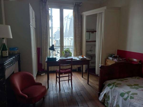 Chambre chez l'habitant / Appartement 4 pièces de 250 m², Paris, Rue Quentin Bauchart / Photo 2