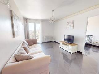 Room share, 4 rooms apartment, Marseille