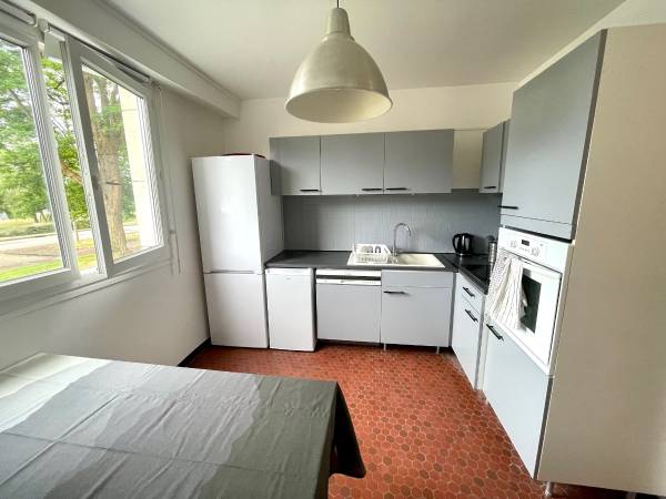 Colocation / Appartement 6 pièces de 90 m², Mont-Saint-Aignan, Parc de la Scie / Photo 2