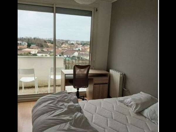 Flatsharing / 5-bedroom flat · 82 m², Mérignac, Rue Beausite / Photo 2