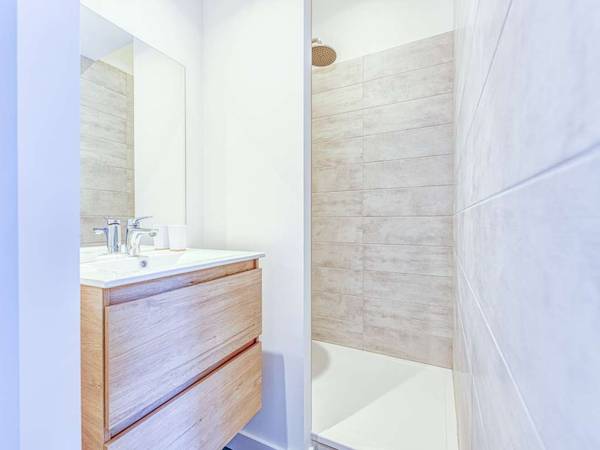 Colocation / Appartement 4 pièces de 80 m², Grenoble, Rue des Eaux Claires / Photo 14