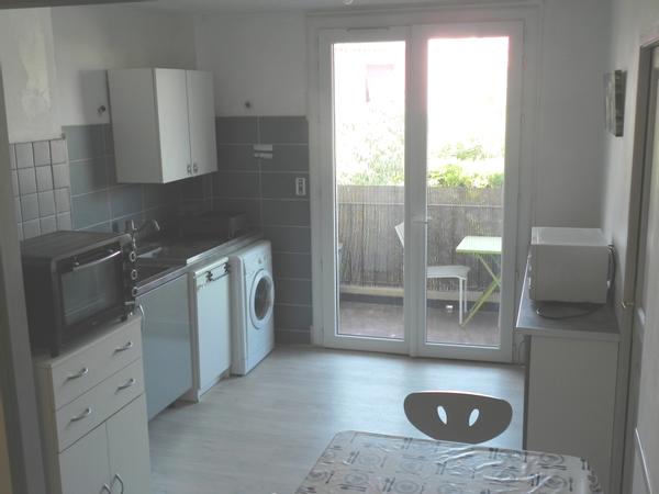 Colocation / Appartement 4 pièces de 90 m², Montpellier, Rue Gustave Courbet / Photo 2