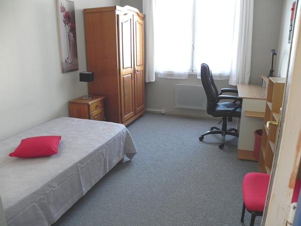 Colocation / Appartement 4 pièces de 90 m², Montpellier, Rue Gustave Courbet / Photo 5