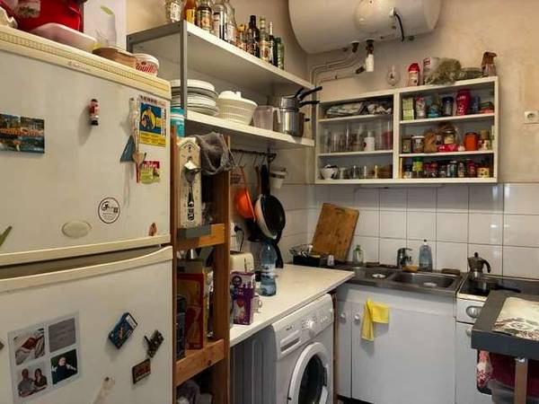Sous-location / Immeuble 3 pièces de 45 m², Paris, Rue Turgot / Photo 5