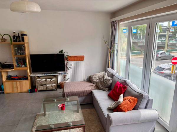 Colocation / Appartement 5 pièces de 100 m², Liège, Place du Parc / Photo 2