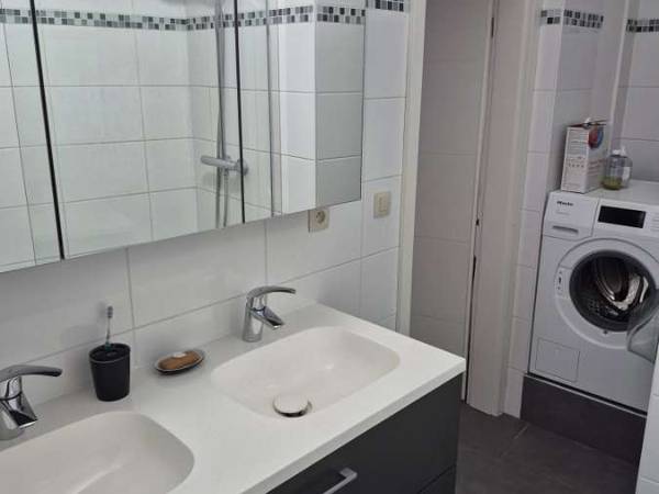 Colocation / Appartement 5 pièces de 100 m², Liège, Place du Parc / Photo 10