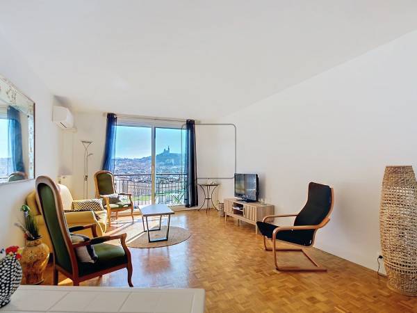 Sous-location / Appartement 4 pièces de 91 m², Marseille, Square Belsunce / Photo 2