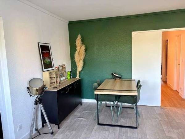 Colocation / Appartement 5 pièces de 79 m², Rennes, Square des Cloteaux / Photo 2