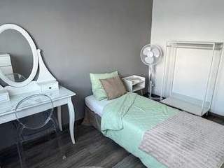 Colocation / 6 rooms house · 150 m², Trappes, Avenue de la Tourelle