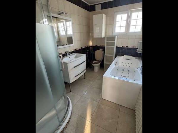 Colocation / Maison 6 pièces de 150 m², Trappes, Avenue de la Tourelle / Photo 2