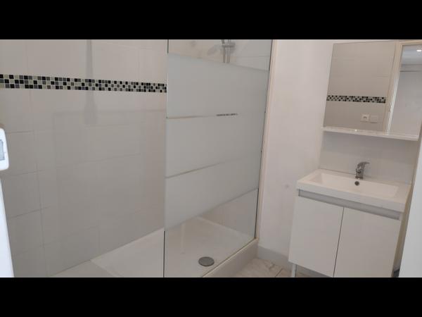 Colocation / Appartement 3 pièces de 71 m², Nice, Boulevard Raimbaldi / Photo 2