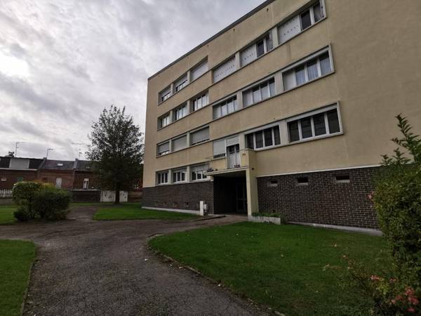 Colocation / Appartement 1 pièce de 9 m², Amiens, 45 Rue du 8ème Bcp / Photo 2