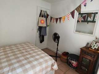 Podnajem / 4 rooms apartment · 73 m², Marseille, Rue Puits Baussenque