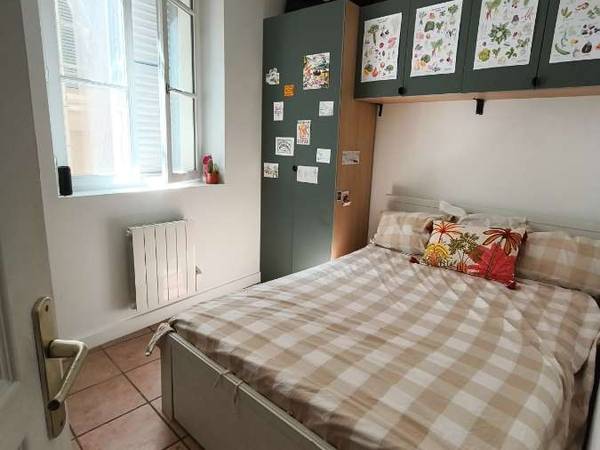 Sous-location / Appartement 4 pièces de 73 m², Marseille, Rue Puits Baussenque / Photo 2