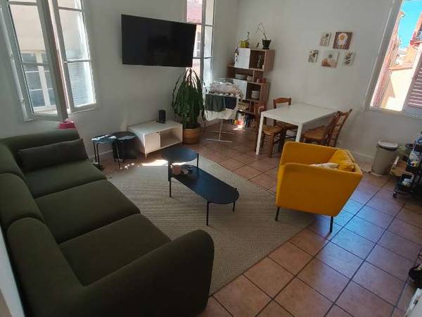 Sous-location / Appartement 4 pièces de 73 m², Marseille, Rue Puits Baussenque / Photo 8