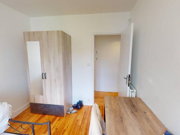 Colocation / Appartement 4 pièces de 69 m², Brest, Rue Roger Salengro / Photo 2
