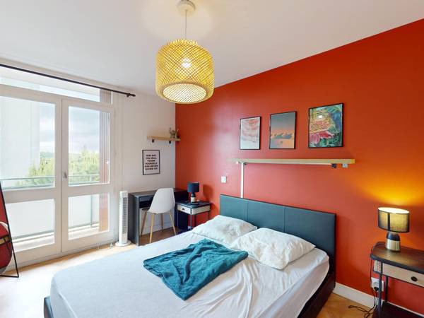 Colocation / Appartement 7 pièces de 127 m², Toulouse, Rue Émile Guyou / Photo 2