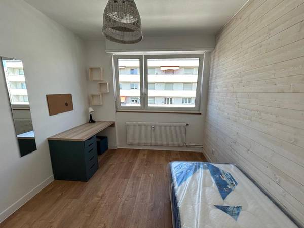 Colocation / Appartement 5 pièces de 103 m², Strasbourg, Avenue de Colmar / Photo 2