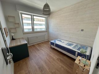 Colocation / 5 rooms apartment · 103 m², Strasbourg, Avenue de Colmar