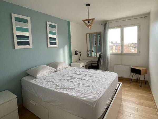 Colocation / Appartement 6 pièces de 120 m², Orléans, Rue François Hauchecorne / Photo 2