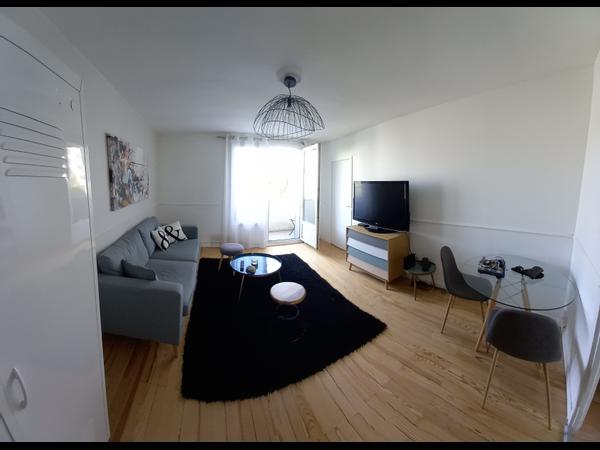 Colocation / Appartement 5 pièces de 65 m², Lyon, Avenue des Frères Lumière / Photo 8