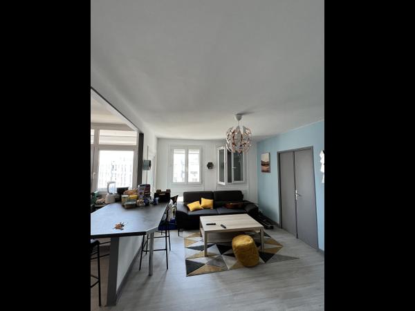 Colocation / Appartement 4 pièces de 75 m², Toulouse, Rue Jean Mermoz / Photo 6