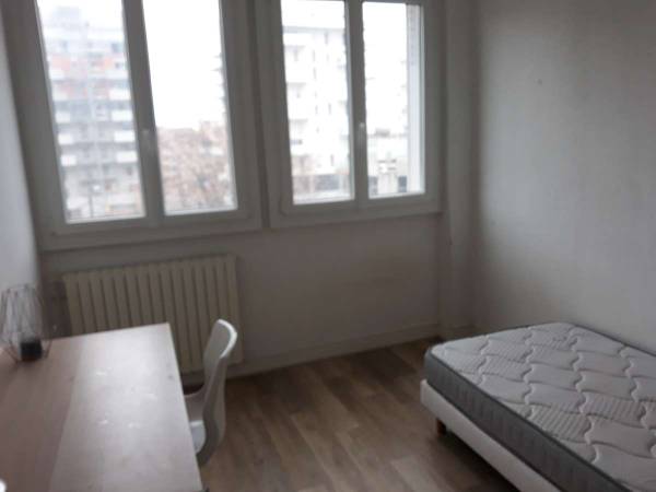 Colocation / Appartement 4 pièces de 70 m², Toulouse, Boulevard de Larramet / Photo 9