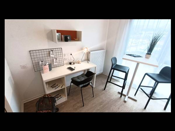 Location / Résidence 2 pièces de 32 m², Nice, Avenue Simone Veil / Photo 8