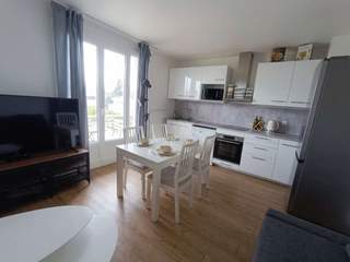 Colocation / Appartement 6 pièces de 95 m², Vénissieux, Rue Ernest Renan