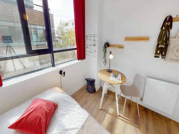 Colocation / Appartement 11 pièces de 190 m², Asnières-sur-Seine, Avenue Sainte-Anne / Photo 2