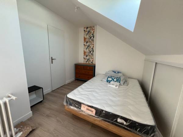 Coliving / Immeuble 10 pièces de 250 m², Orléans, Rue du Bourdon Blanc / Photo 2