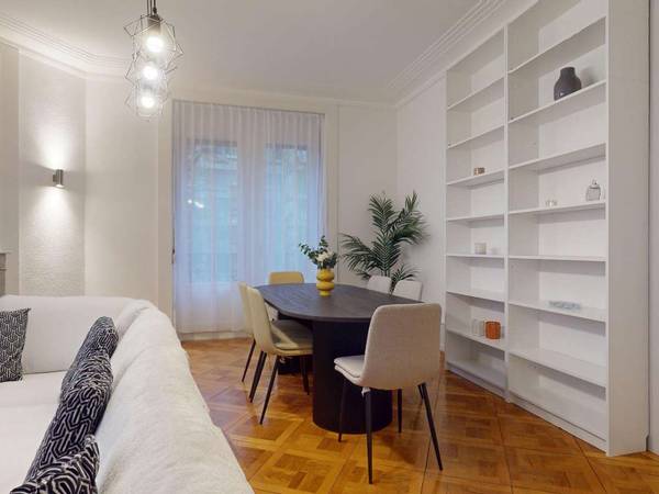 Colocation / Appartement 8 pièces de 180 m², Genève, Rue de Lyon / Photo 2
