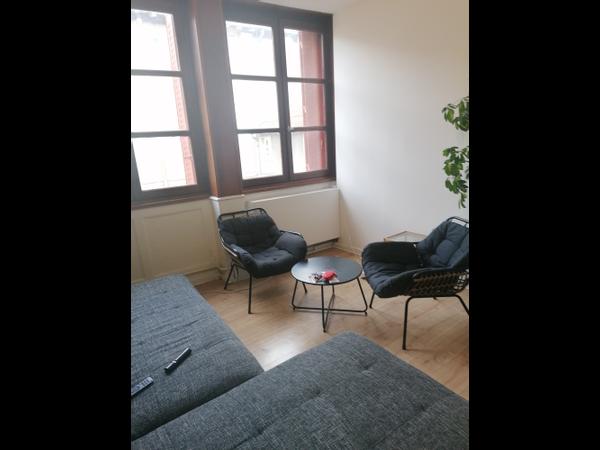 Colocation / Appartement 4 pièces de 64 m², Oullins-Pierre-Bénite / Photo 2