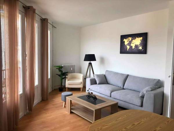 Colocation / Appartement 5 pièces de 77 m², Limoges, Rue Jean Dorat / Photo 4