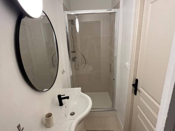 Colocation / Appartement 3 pièces de 43 m², Avignon, Rue de l'Aigarden / Photo 5