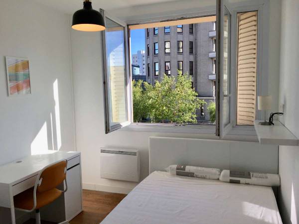 Colocation / Appartement 5 pièces de 75 m², Grenoble, Rue Pierre Ruibet / Photo 2