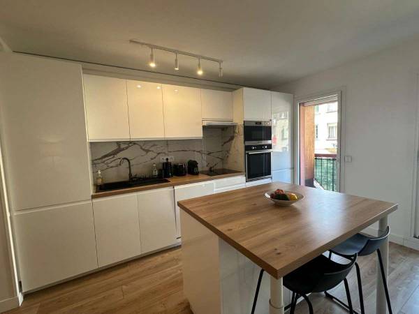 Colocation / Appartement 3 pièces de 60 m², Nice, Rue du Docteur Pierre Richelmi / Photo 2