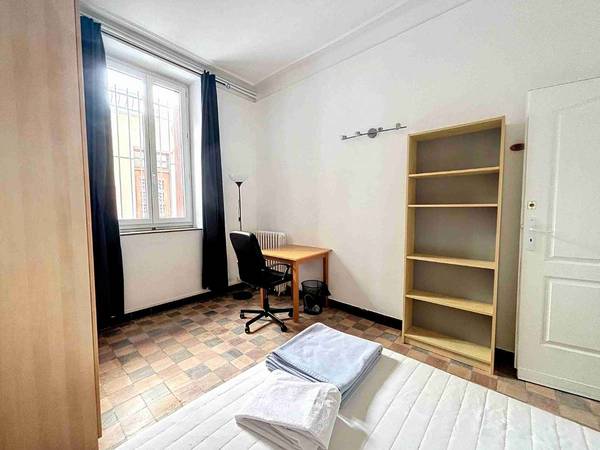 Colocation / Appartement 4 pièces de 65 m², Avignon, Rue Saint-Guillaume / Photo 7