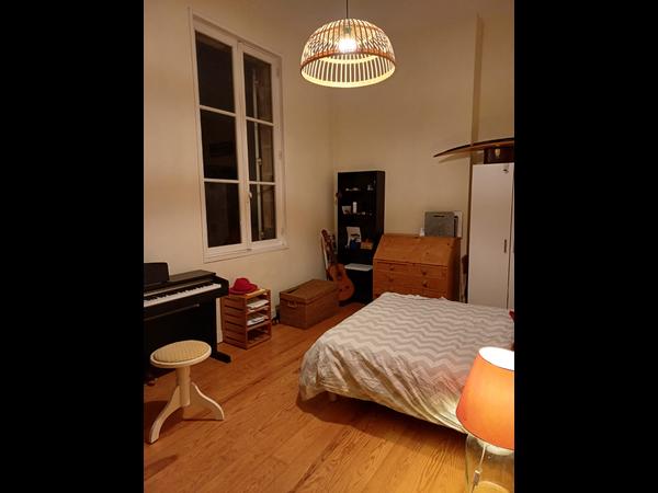 Sous-location / Appartement 5 pièces de 110 m², Bordeaux, Rue des Ayres / Photo 2