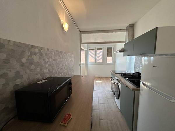 Colocation / Appartement 1 pièce de 9 m², Amiens, 2 Square des Troyens Apt 243 / Photo 5