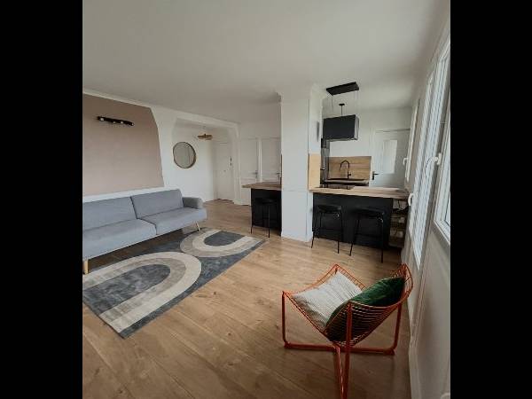 Colocation / Appartement 4 pièces de 65 m², Caen, Rue d'Hermanville / Photo 2